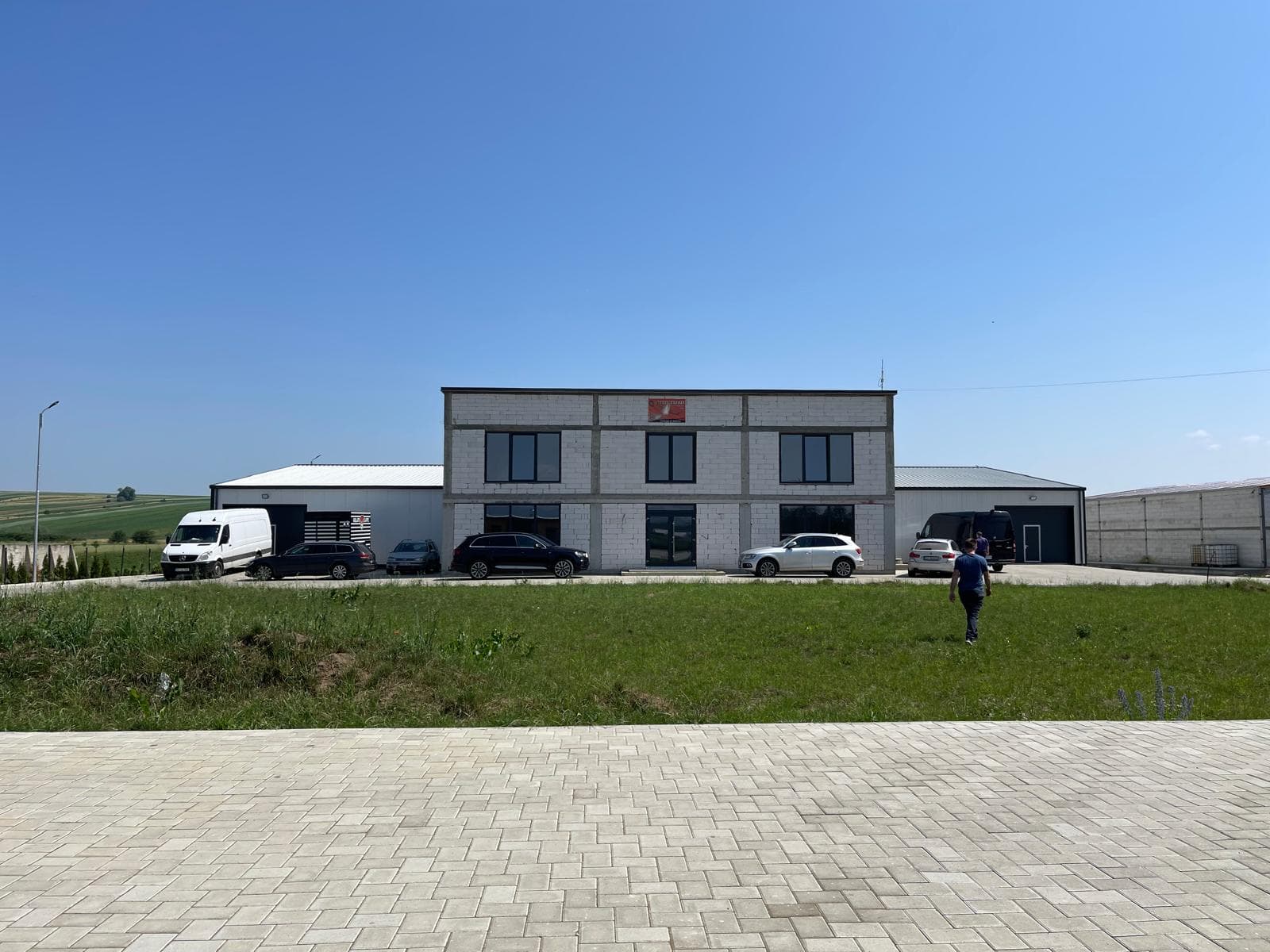 Sediul Senaumob în Milișăuți, Suceava - atelier producție mobilier la comandă din 2018, echipamente moderne și echipă calificată